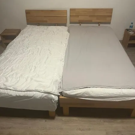 Nazar Restaurant & Ferienwohnung Homestay *